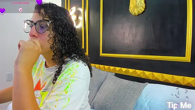 Snapshot of aixa_15 chatting on September 30, 2025, 12:10 pm aixa 15 online show from September 30, 2025, 12:10 pm