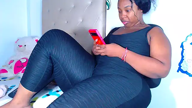 Snapshot of Megaanfox chatting on February 13, 2025, 5:33 pm Megaanfox online show from February 13, 2025, 5:33 pm