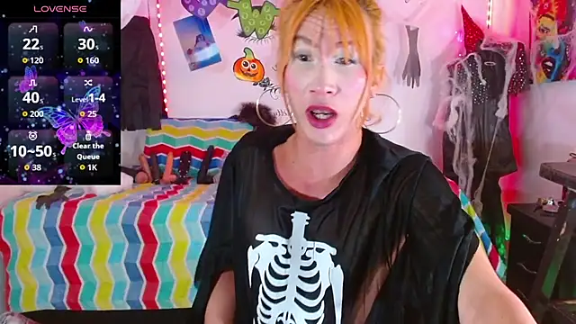 saritha cute  online show from October 16, 2025, 7:04 pm