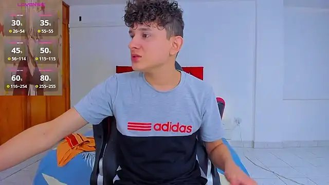 Snapshot of Nathan_Bluee chatting on December 15, 2024, 2:48 pm Nathan Bluee online show from December 15, 2024, 2:48 pm