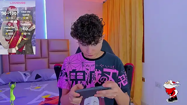 Snapshot of Nathan_Bluee chatting on December 27, 2024, 1:07 pm Nathan Bluee online show from December 27, 2024, 1:07 pm