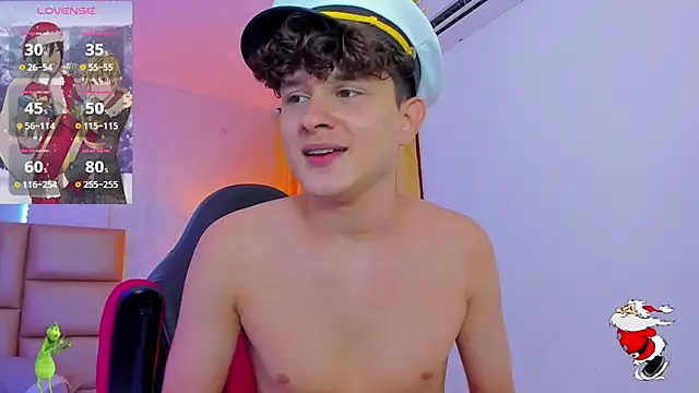 Snapshot of Nathan_Bluee chatting on December 27, 2024, 7:14 pm Nathan Bluee online show from December 27, 2024, 7:14 pm