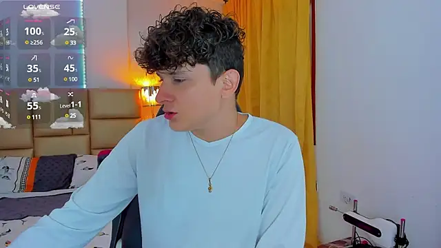 Snapshot of Nathan_Bluee chatting on January 17, 2025, 1:56 pm Nathan Bluee online show from January 17, 2025, 1:56 pm