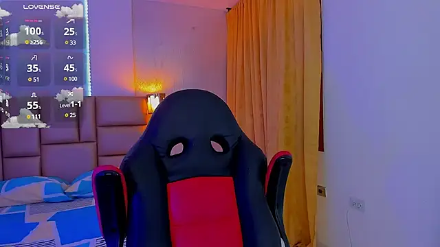 Snapshot of Nathan_Bluee chatting on January 22, 2025, 1:00 pm Nathan Bluee online show from January 22, 2025, 1:00 pm