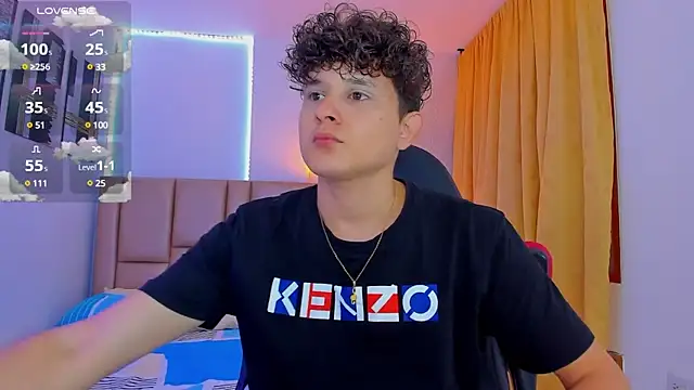 Snapshot of Nathan_Bluee chatting on January 23, 2025, 1:24 pm Nathan Bluee online show from January 23, 2025, 1:24 pm