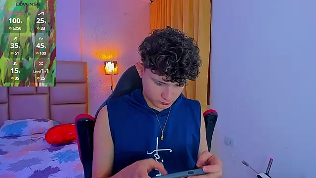 Snapshot of Nathan_Bluee chatting on March 4, 2025, 1:28 pm Nathan Bluee online show from March 4, 2025, 1:28 pm