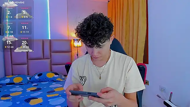 Snapshot of Nathan_Bluee chatting on March 13, 2025, 1:18 pm Nathan Bluee online show from March 13, 2025, 1:18 pm