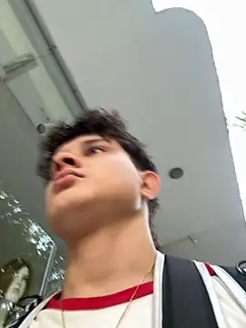 Snapshot of Nathan_Bluee chatting on September 17, 2025, 11:23 am Nathan Bluee online show from September 17, 2025, 11:23 am