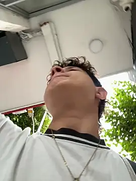 Snapshot of Nathan_Bluee chatting on September 18, 2025, 11:34 am Nathan Bluee online show from September 18, 2025, 11:34 am