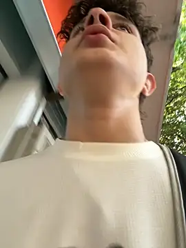 Snapshot of Nathan_Bluee chatting on September 19, 2025, 11:22 am Nathan Bluee online show from September 19, 2025, 11:22 am