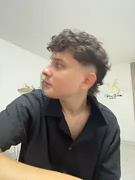 Snapshot of Nathan_Bluee chatting on September 27, 2025, 11:26 am Nathan Bluee online show from September 27, 2025, 11:26 am