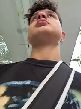 Snapshot of Nathan_Bluee chatting on October 11, 2025, 11:31 am Nathan Bluee online show from October 11, 2025, 11:31 am