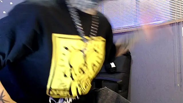 Andy bapho online show from October 8, 2025, 2:36 pm