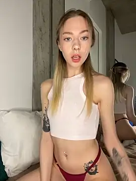 Snapshot of _urbestie_ chatting on September 20, 2025, 11:17 pm  urbestie  online show from September 20, 2025, 11:17 pm