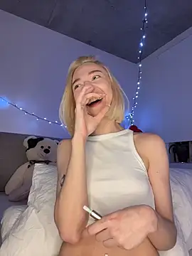  urbestie  online show from February 17, 2026, 11:55 pm