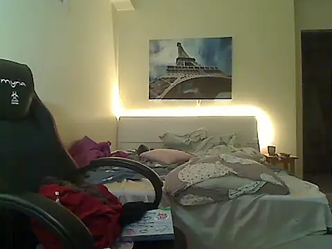 amydamarw online show from December 3, 2025, 6:10 am