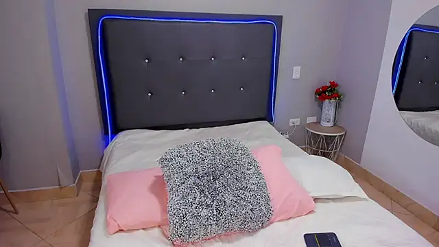 emma lye online show from February 23, 2025, 12:30 am