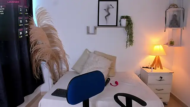 Abigail 29 online show from October 15, 2025, 12:16 pm