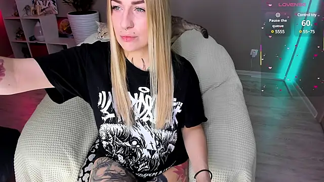 Tanya Acid online show from March 3, 2025, 4:25 am