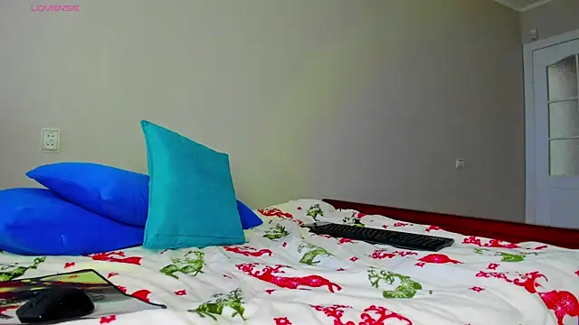  Luna Ly online show from January 1, 2025, 4:50 am