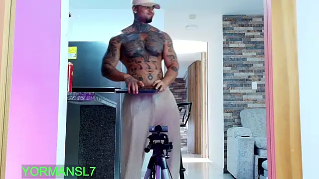 Snapshot of zaiin_diesel chatting on November 25, 2025, 2:06 pm zaiin diesel online show from November 25, 2025, 2:06 pm