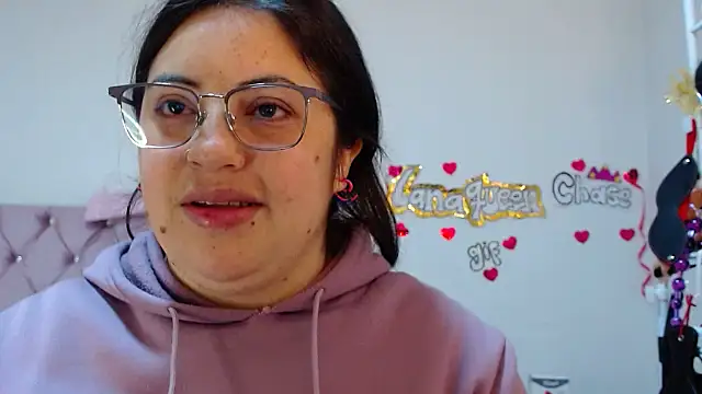 lanaqueen699 online show from November 18, 2025, 12:20 pm