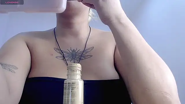 april bunnyy online show from March 24, 2026, 5:40 pm