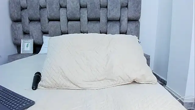 Melany Luv online show from January 16, 2025, 2:09 am