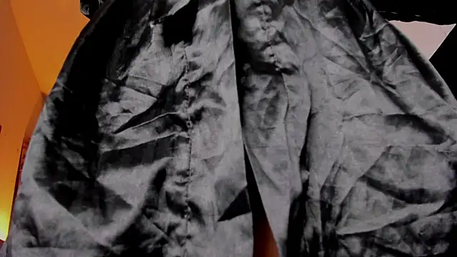 Melany Luv online show from October 5, 2025, 1:15 am