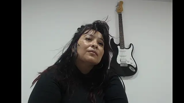 amydeepqueen online show from September 23, 2025, 12:52 pm