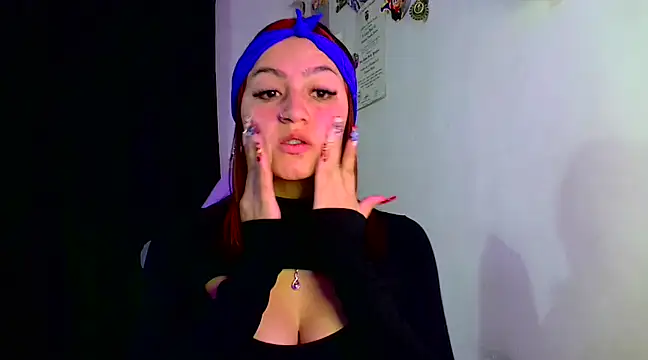 lucycherry   online show from February 5, 2025, 7:18 am