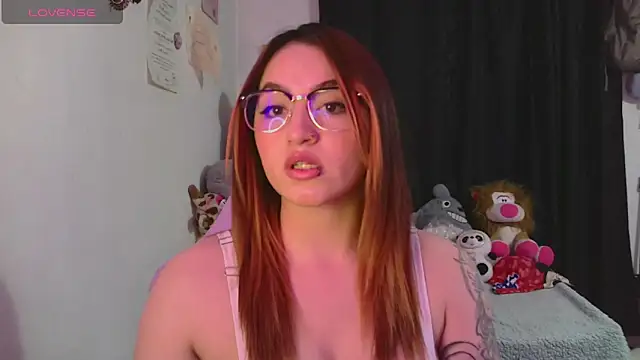 lucycherry   online show from September 16, 2025, 3:29 am