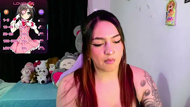 lucycherry   online show from February 12, 2026, 4:51 am