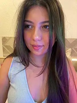 Snapshot of Maii_chan chatting on October 27, 2025, 9:35 am Maii chan online show from October 27, 2025, 9:35 am