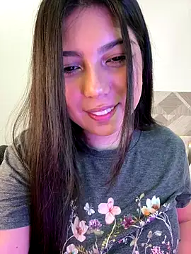 Snapshot of Maii_chan chatting on November 15, 2025, 6:00 am Maii chan online show from November 15, 2025, 6:00 am