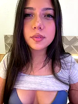 Snapshot of Maii_chan chatting on November 28, 2025, 1:19 am Maii chan online show from November 28, 2025, 1:19 am