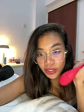 NaughtyMe online show from January 5, 2025, 7:28 am