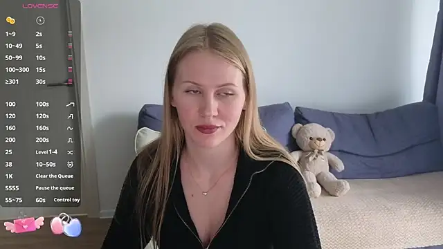 Snapshot of IsabelAllen chatting on September 15, 2025, 2:06 pm IsabelAllen online show from September 15, 2025, 2:06 pm