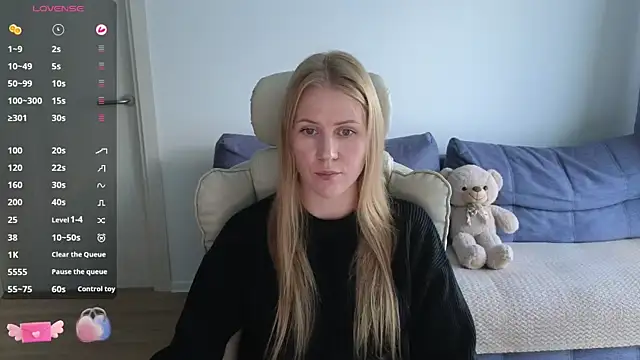 Snapshot of IsabelAllen chatting on September 25, 2025, 2:32 pm IsabelAllen online show from September 25, 2025, 2:32 pm