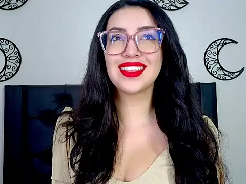 EvoletFMK online show from October 17, 2025, 5:26 pm