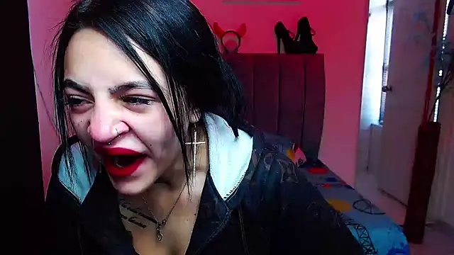 Violettasquirt online show from October 9, 2025, 1:09 pm