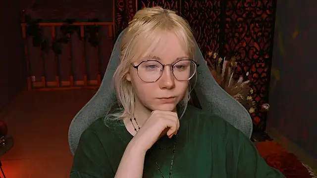 NancyMartinez online show from January 24, 2025, 8:13 am