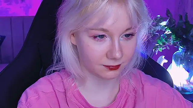 NancyMartinez online show from February 4, 2025, 8:13 am