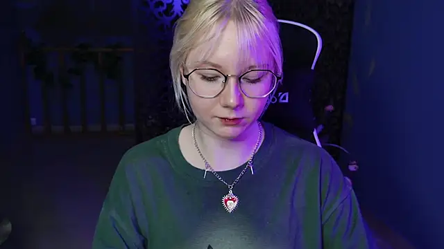 NancyMartinez online show from February 15, 2025, 1:16 pm