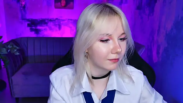 NancyMartinez online show from February 28, 2025, 4:20 pm