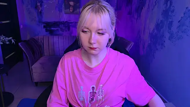 NancyMartinez online show from March 1, 2025, 7:26 pm