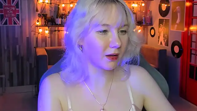 NancyMartinez online show from March 11, 2025, 7:25 pm