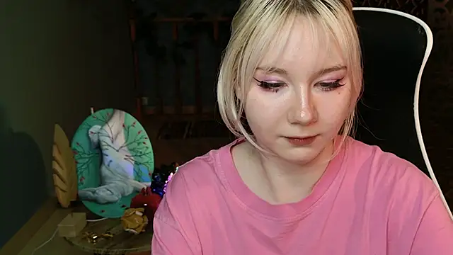 NancyMartinez online show from March 20, 2025, 11:27 am