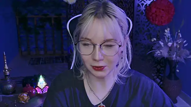 NancyMartinez online show from March 22, 2025, 7:57 am