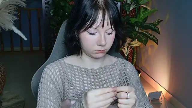 NancyMartinez online show from November 27, 2025, 5:09 am